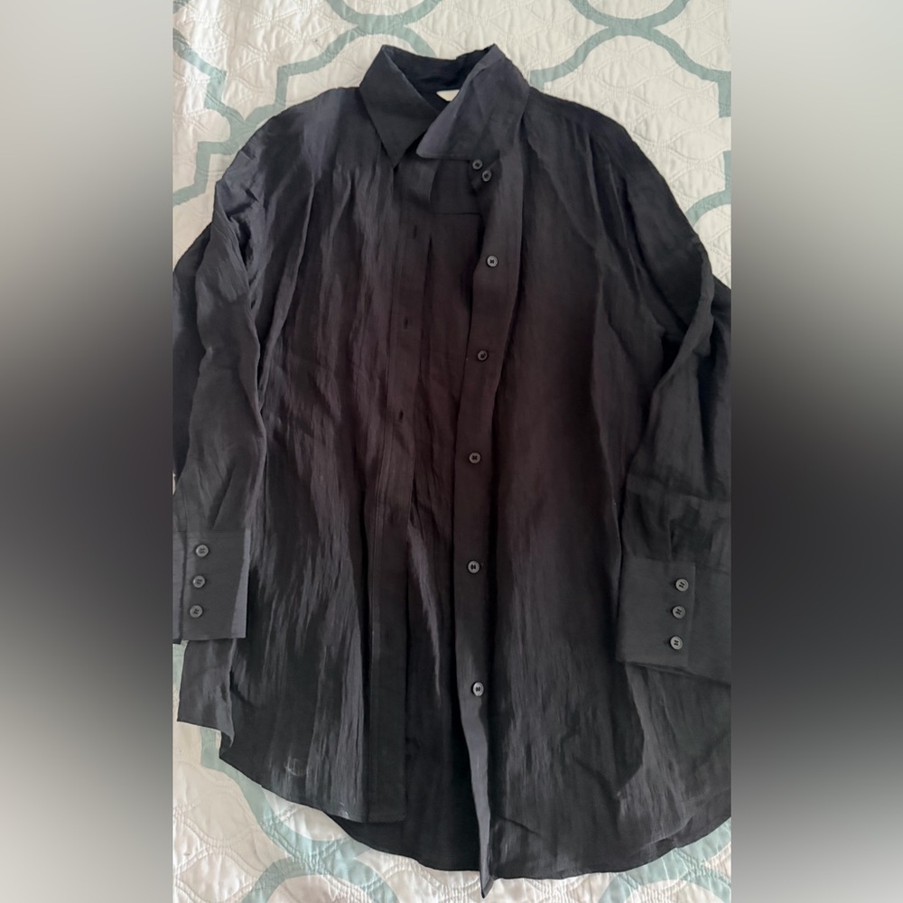 H&M Classic Black Shirt